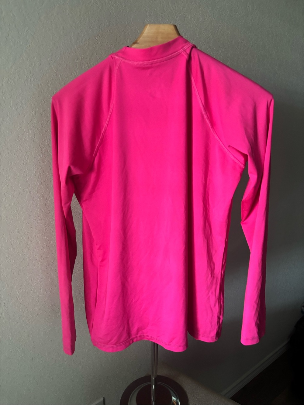 Nike Dri-FIT UPF Rash Guard Hot Pink Summer Beach Swim Surf Shirt Womens Medium - Picture 3 of 6